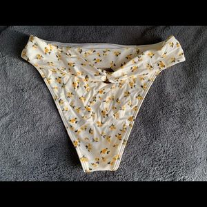 Abercrombie High Waisted Lemon Print Bikini Bottoms size XL